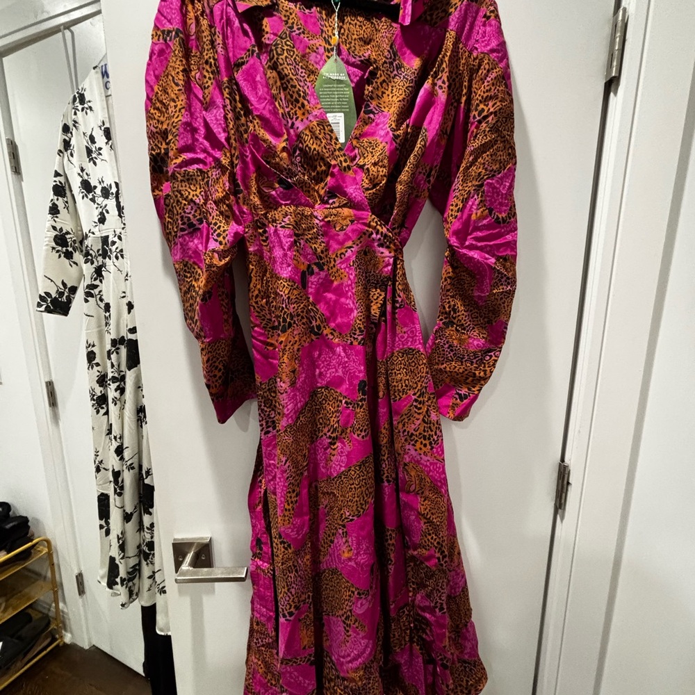 FARM Rio Pink and Gold Plunge Gown with Bishop Sleeves